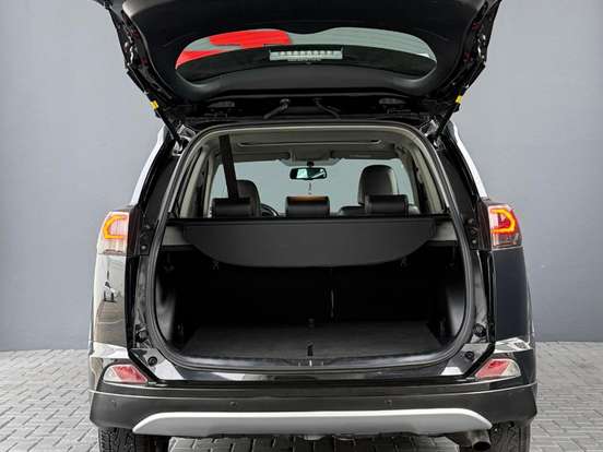 TOYOTA-RAV4-2.0 TOP 4X2 16V GASOLINA 4P AUTOMÁTICO TOYOTA-RAV4-2018