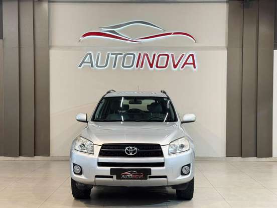 TOYOTA-RAV4-2010