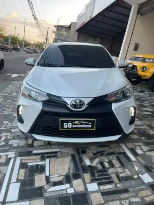 TOYOTA-YARIS-2023