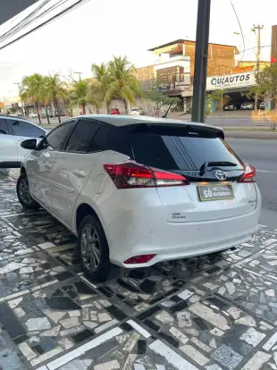 TOYOTA-YARIS-2023