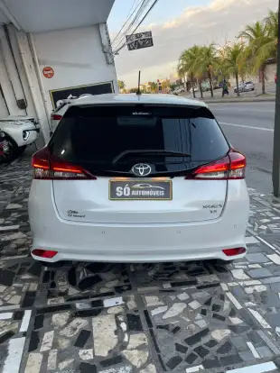 TOYOTA-YARIS-2023