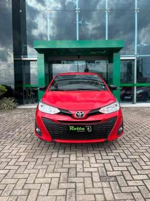 TOYOTA-YARIS-2019