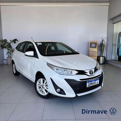 TOYOTA-YARIS-2018