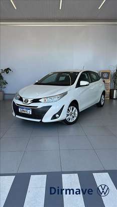 TOYOTA-YARIS-2018