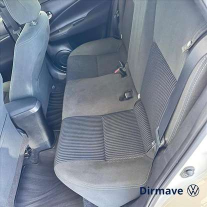TOYOTA-YARIS-2018
