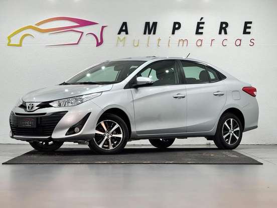 TOYOTA-YARIS-2018
