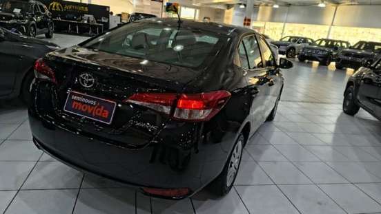 TOYOTA-YARIS-2024
