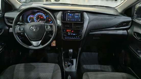 TOYOTA-YARIS-2024