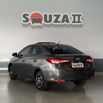 TOYOTA-YARIS-2022