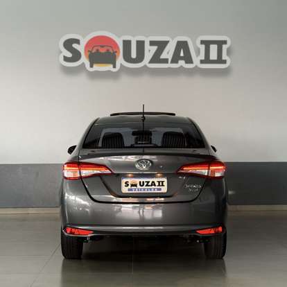 TOYOTA-YARIS-2022