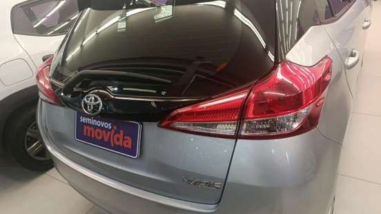 TOYOTA-YARIS-2024