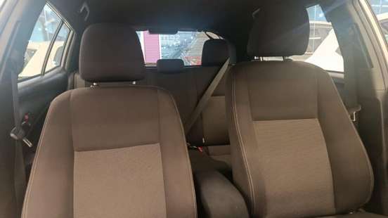TOYOTA-YARIS-2024