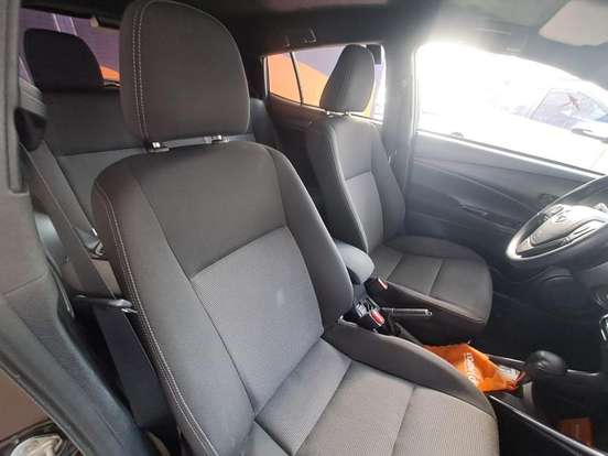 TOYOTA-YARIS-2024