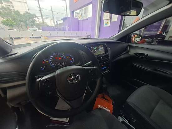 TOYOTA-YARIS-2024