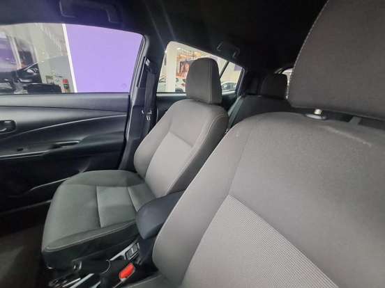 TOYOTA-YARIS-2024