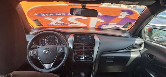 TOYOTA-YARIS-2024