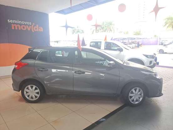 TOYOTA-YARIS-2024