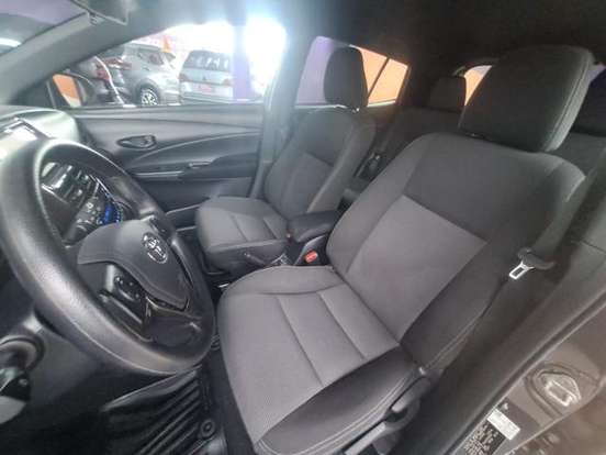 TOYOTA-YARIS-2024
