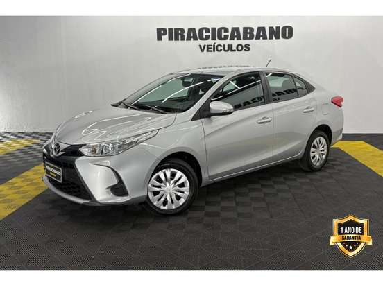 TOYOTA-YARIS-2024