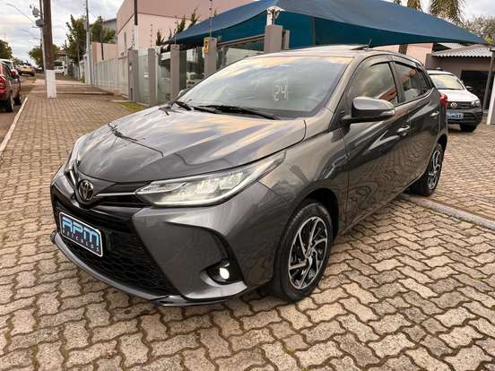 TOYOTA-YARIS-2023