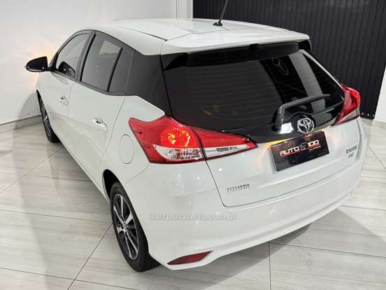 TOYOTA-YARIS-1.5 16V FLEX XS MULTIDRIVE TOYOTA-YARIS-2018