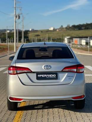 TOYOTA-YARIS-2024