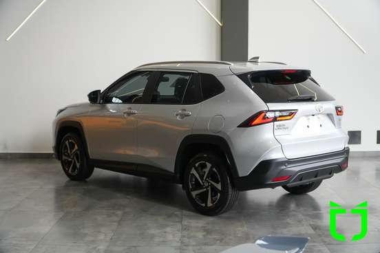 TOYOTA-YARIS CROSS-2026
