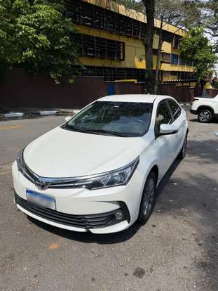 TOYOTA-COROLLA-2019