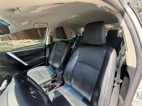 TOYOTA-COROLLA-2019