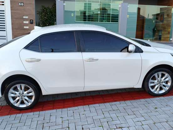 TOYOTA-COROLLA-2.0 XEI 16V FLEX 4P AUTOMÁTICO TOYOTA-COROLLA-2017