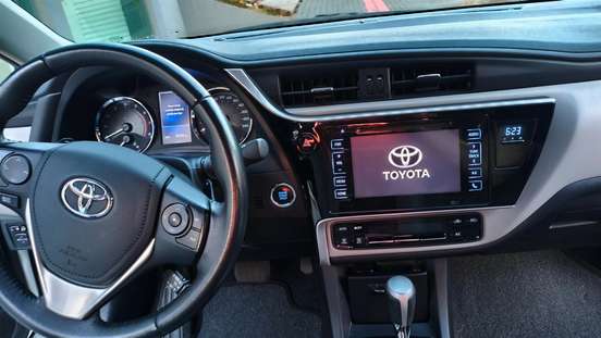 TOYOTA-COROLLA-2017