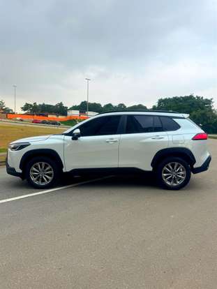 TOYOTA-COROLLA CROSS-2021