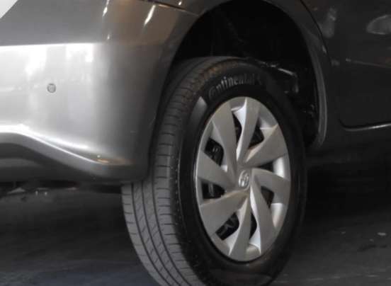 TOYOTA-ETIOS-2019