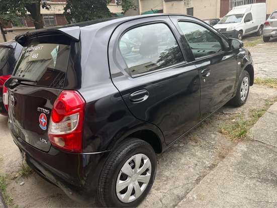 TOYOTA-ETIOS-1.3 X 16V FLEX 4P MANUAL TOYOTA-ETIOS-2016
