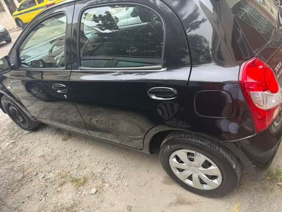 TOYOTA-ETIOS-1.3 X 16V FLEX 4P MANUAL TOYOTA-ETIOS-2016