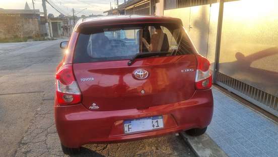 TOYOTA-ETIOS-2013