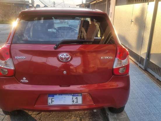 TOYOTA-ETIOS-1.3 XS 16V FLEX 4P MANUAL TOYOTA-ETIOS-2013