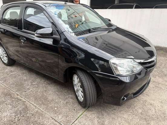 TOYOTA-ETIOS-1.5 XLS 16V FLEX 4P MANUAL TOYOTA-ETIOS-2014