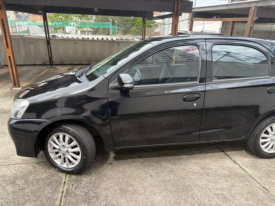 TOYOTA-ETIOS-2014