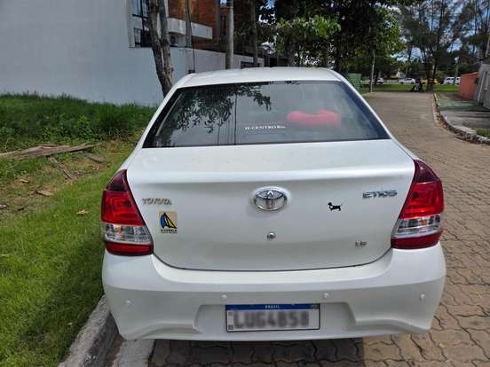TOYOTA-ETIOS-2019