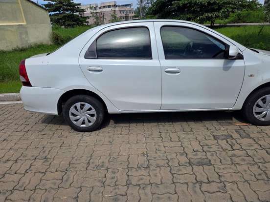 TOYOTA-ETIOS-1.5 X SEDAN 16V FLEX 4P AUTOMÁTICO TOYOTA-ETIOS-2019