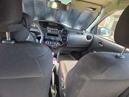 TOYOTA-ETIOS-2019