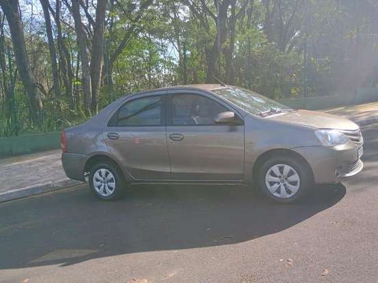 TOYOTA-ETIOS-1.5 XS SEDAN 16V FLEX 4P AUTOMÁTICO TOYOTA-ETIOS-2016