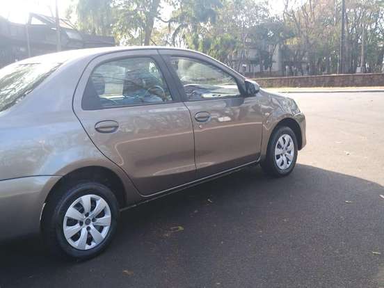 TOYOTA-ETIOS-1.5 XS SEDAN 16V FLEX 4P AUTOMÁTICO TOYOTA-ETIOS-2016