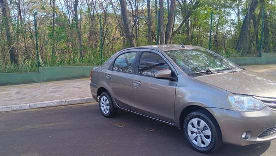 TOYOTA-ETIOS-2016