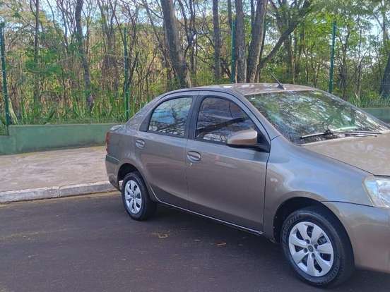 TOYOTA-ETIOS-1.5 XS SEDAN 16V FLEX 4P AUTOMÁTICO TOYOTA-ETIOS-2016