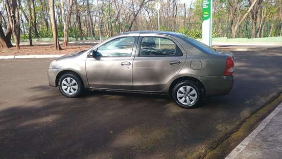 TOYOTA-ETIOS-2016