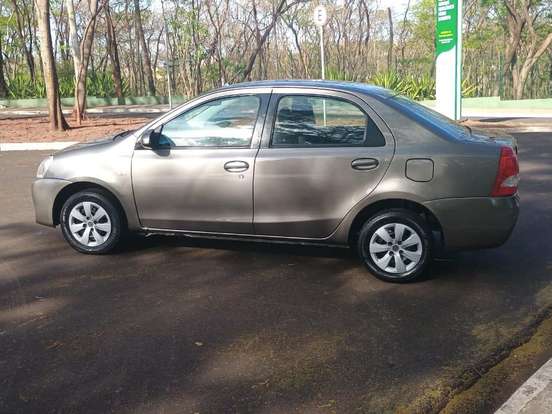 TOYOTA-ETIOS-1.5 XS SEDAN 16V FLEX 4P AUTOMÁTICO TOYOTA-ETIOS-2016