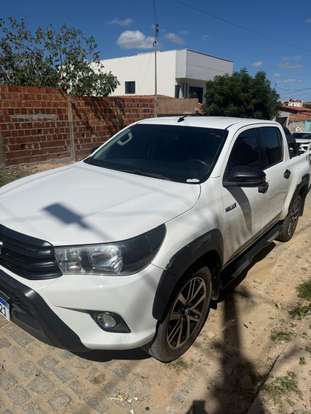 TOYOTA-HILUX-2.8 SR CHALLENGE 4X4 CD 16V DIESEL 4P AUTOMÁTICO TOYOTA-HILUX-2017