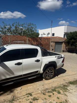 TOYOTA-HILUX-2017